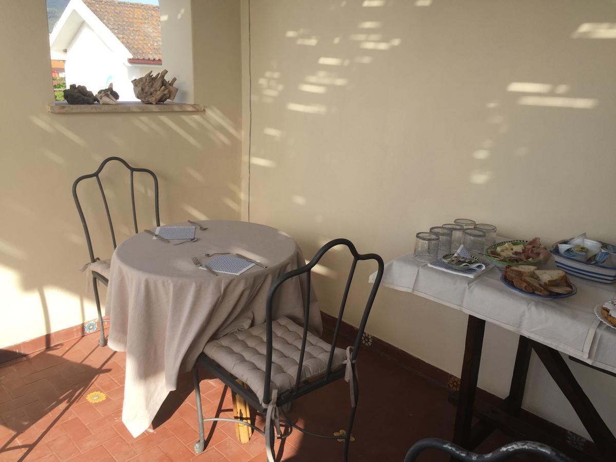 サン・フェリーチェ・チルチェーオ Nel Sole Di Daniel Bed & Breakfast エクステリア 写真